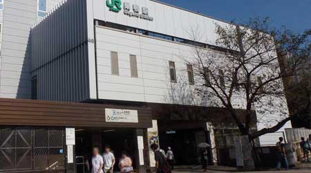 巣鴨駅（南口）